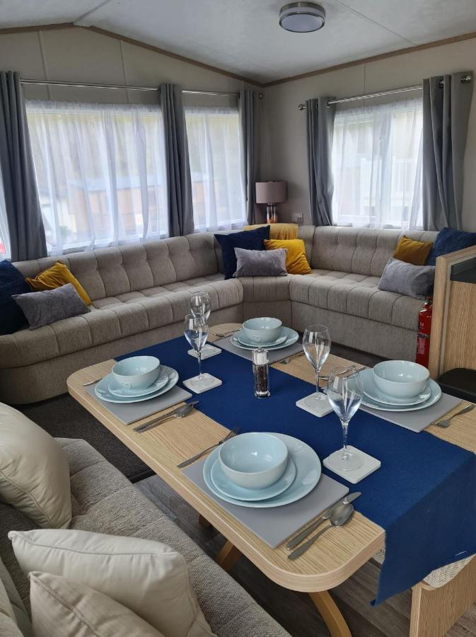 Llanina The Tiddler - Plot 101, Woodlands Lodge Retreat, New Quay, West Wales מראה חיצוני תמונה